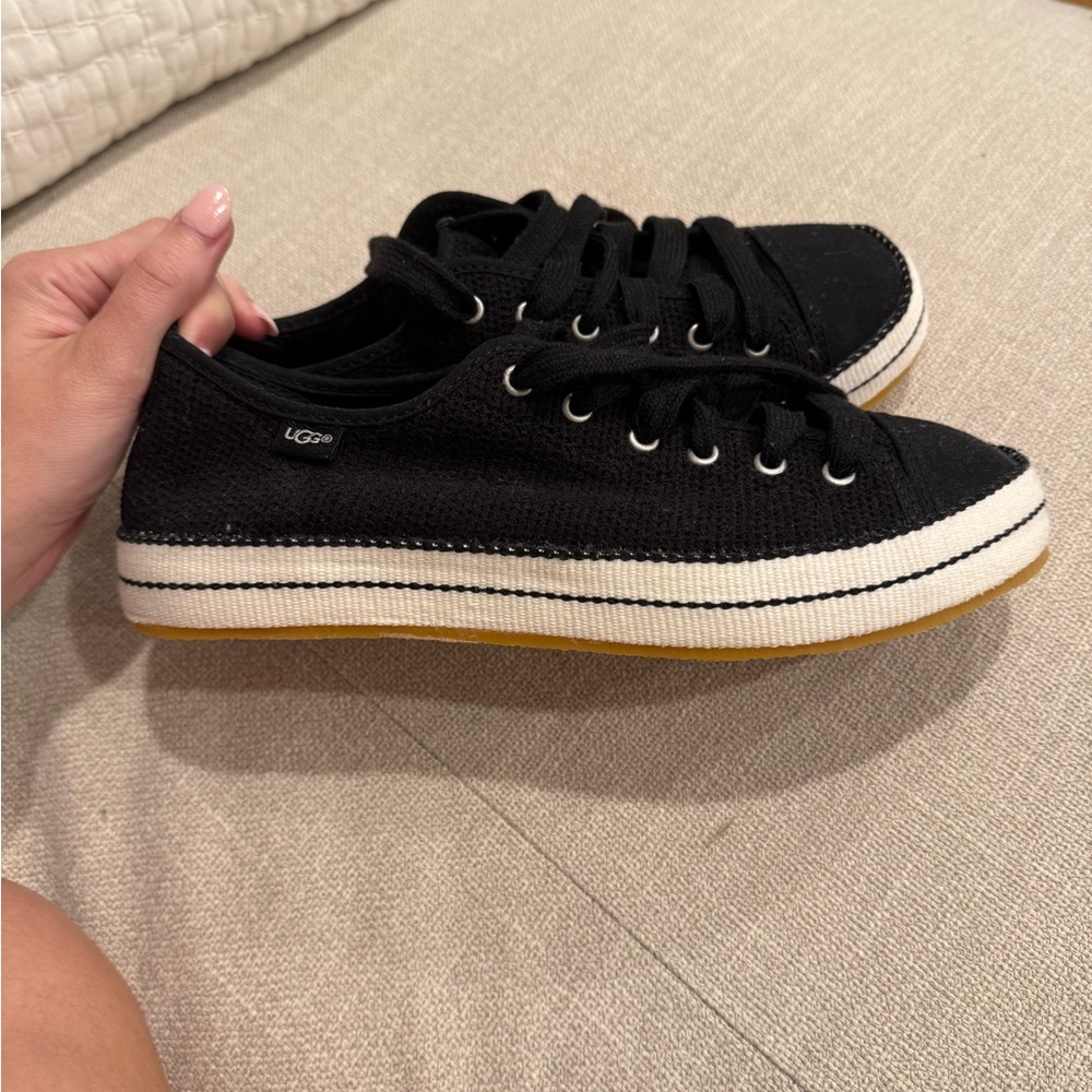 UGG Women’s Claudi Lifestyle Black Sneakers